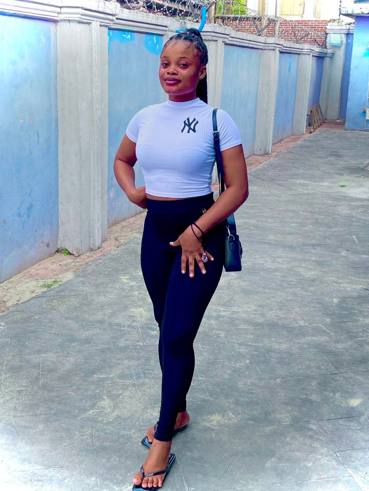 Grin Joke tweet media