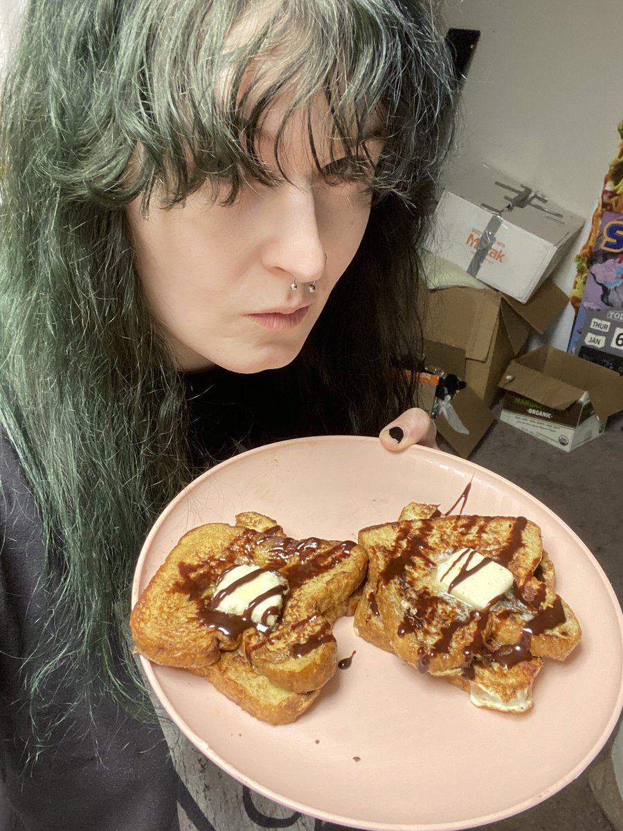 astrid 🦭 tweet media