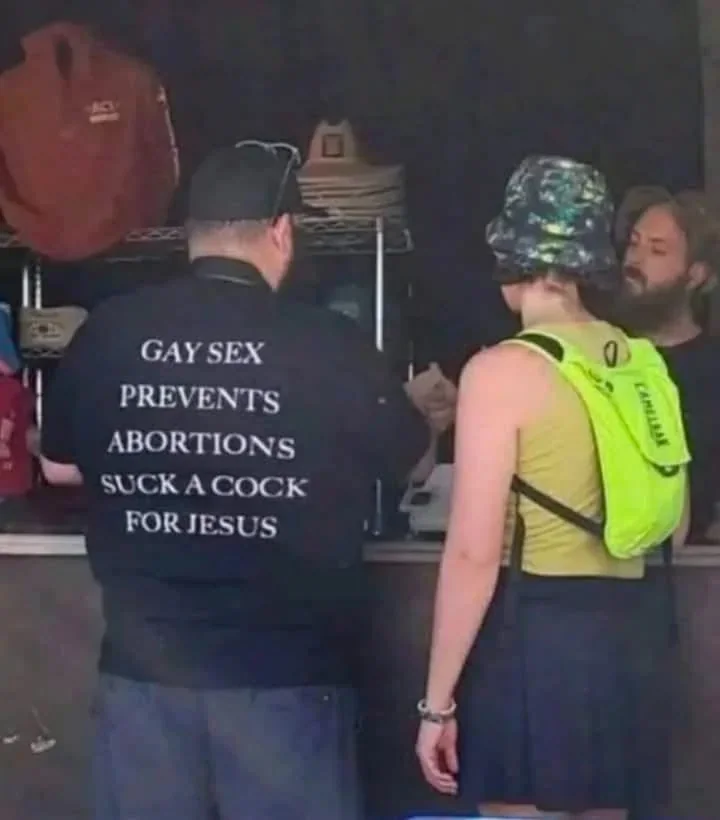 NO CONTEXT HUMANS tweet media