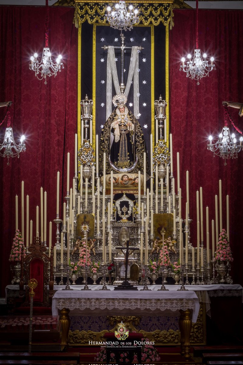 Hdadolores's tweet photo. Hoy, como desde hace siglos, en el quinto viernes de Cuaresma, da comienzo el Solemne Septenario Doloroso en honor de Nuestra Señora de los Dolores Coronada. Dichos cultos se iniciarán a las 20:30 horas con el rezo de la Corona Dolorosa.
 
🔗https://t.co/nQWGuZaS9e https://t.co/nhKHCR2GK5