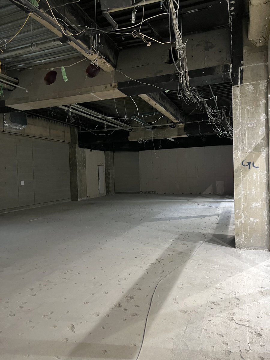 荻窪に新しくライブハウスをつくっています！

荻窪駅から徒歩2分🚶‍♀️
キャパは200〜300予定！

荻窪に新しい音楽シーンをつくりませんか？🎸

３月末まで積極採用中！🗓️

✅オープニングスタッフ
forms.gle/wyFJdS4Gwgnhb4…

✅業務提携法人様
forms.gle/NvBuBGPKSvqVbp…

#荻窪にできるライブハウス