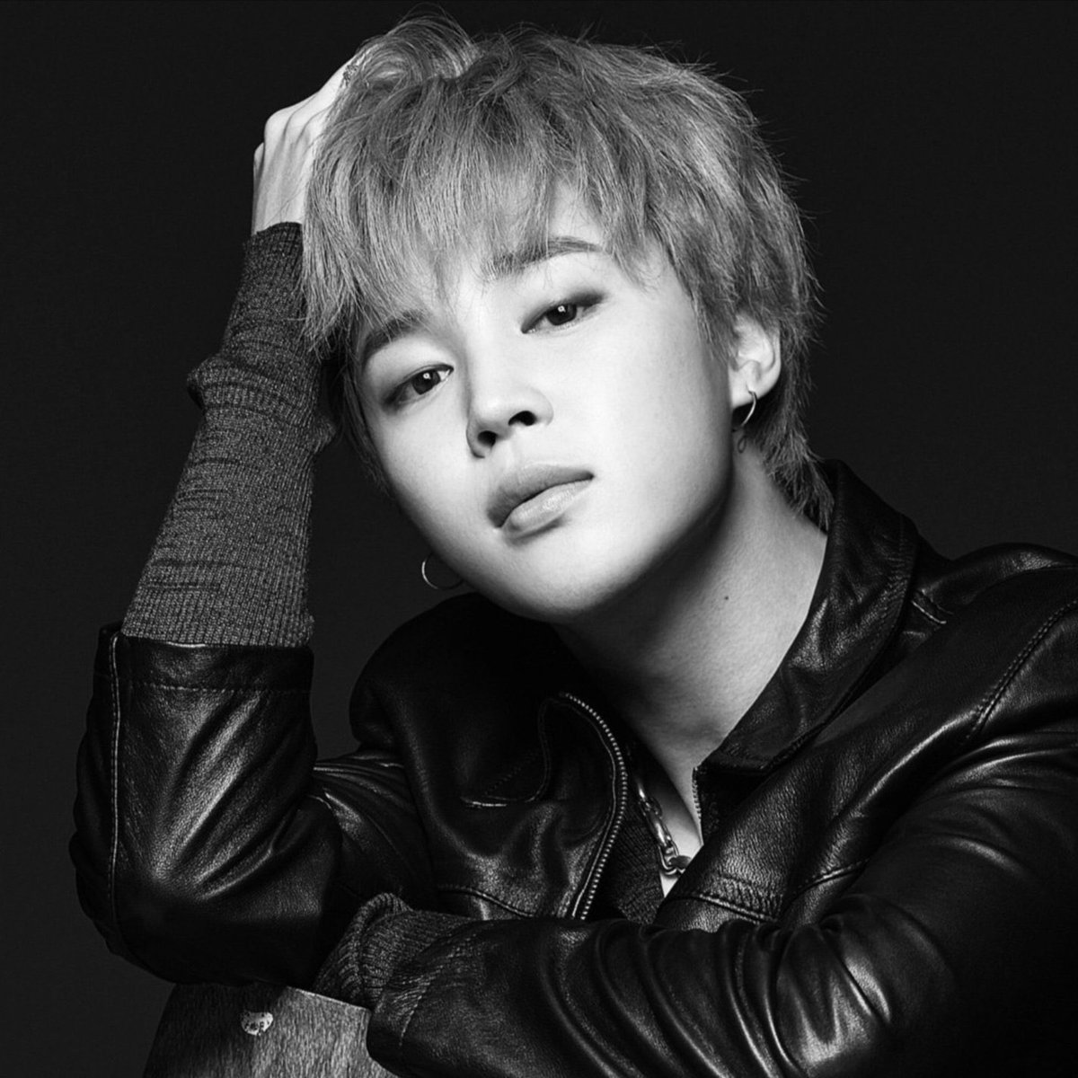 Jimin's knit💛 tweet media