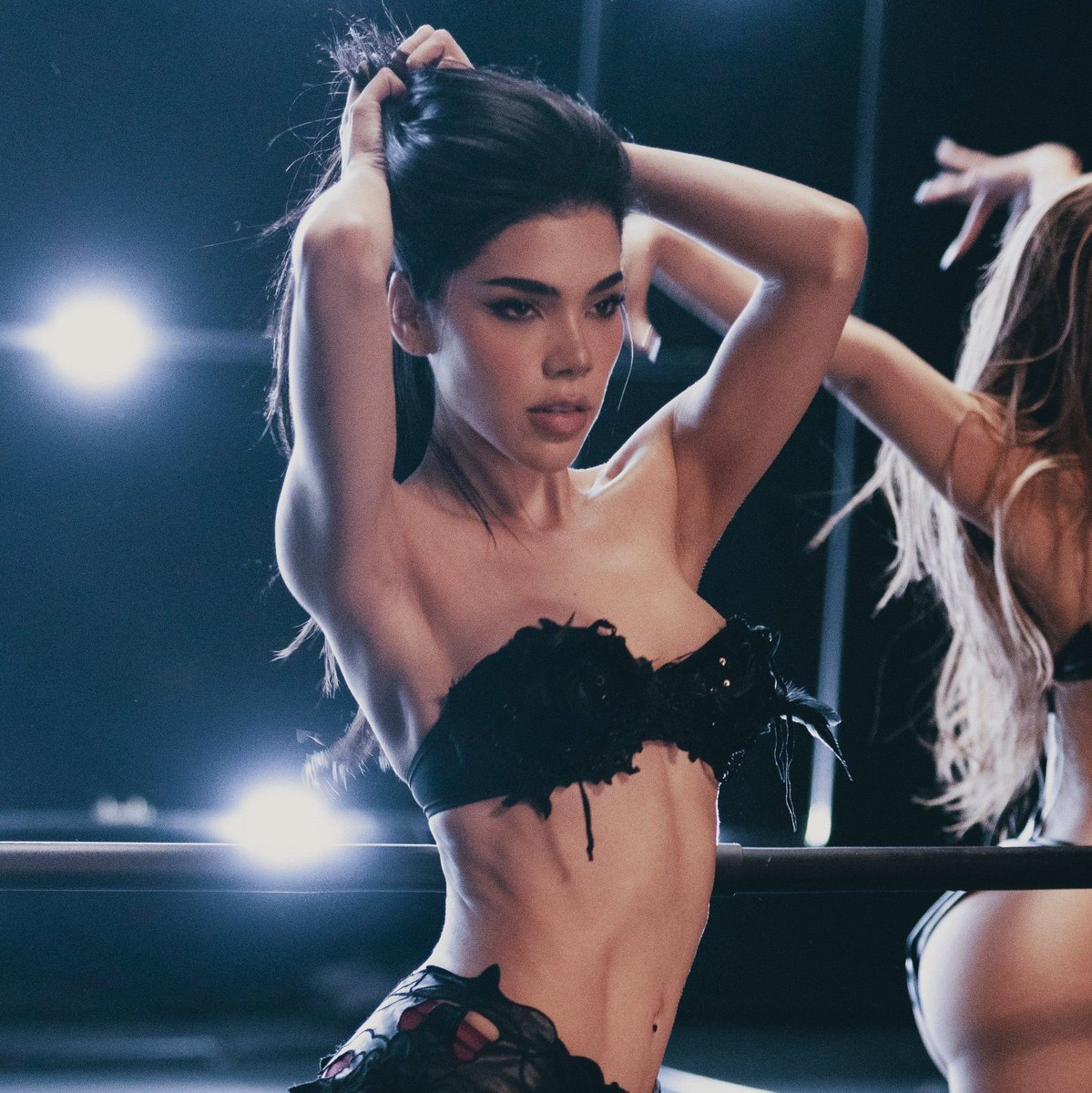 Charts México tweet media