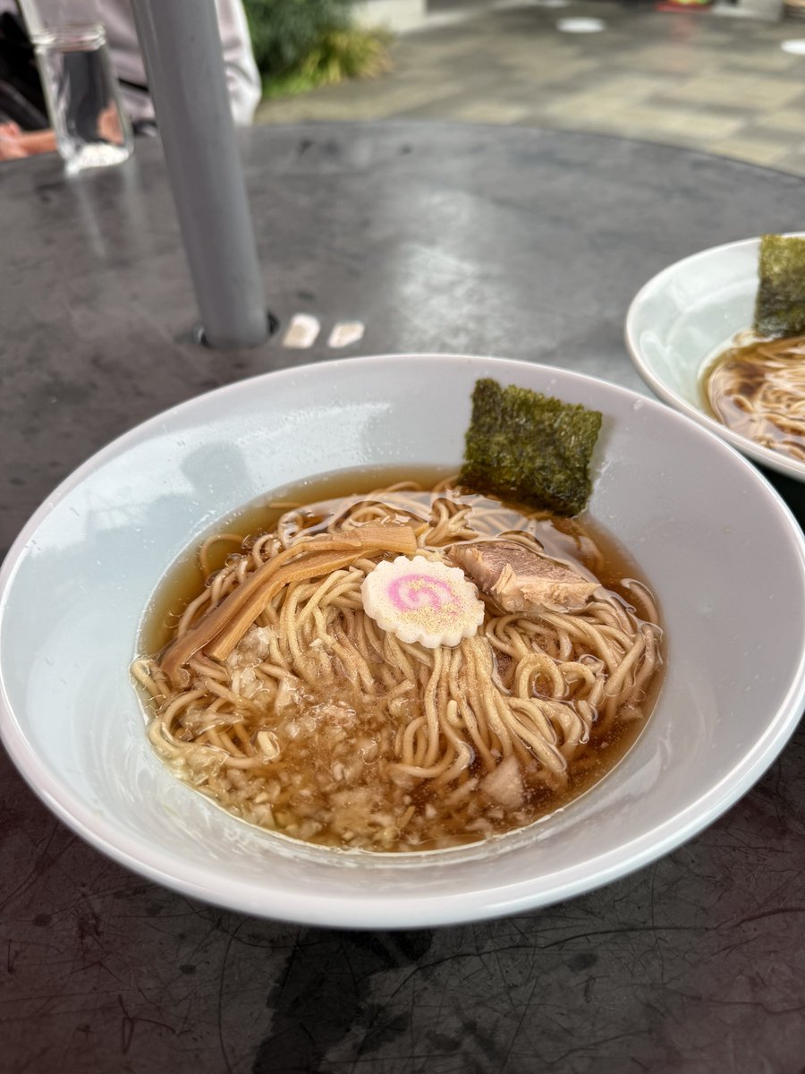 minato0213's tweet photo. 八王子にある100圓ラーメン
ふつ���にうまい！100円で自家製麺食べれるなんて近所の人羨ましい❗️
小学生たくさんいた https://t.co/0CXYEN0cE8