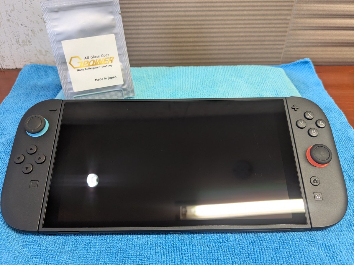 suzukisensyaten's tweet image. G-POWER施工完了しました✨

強度が上がるだけでなく、防汚性もよくなりオススメです😊
当店では全面施工の場合はジョイコンも込で作業させていただきます‼️

ご依頼ありがとうございました🙇

【GPOWER施工】
・Switch２(全面)　￥７，７００

#鈴木洗車店
#GPOWER
#スマホコーティング
#コーティング