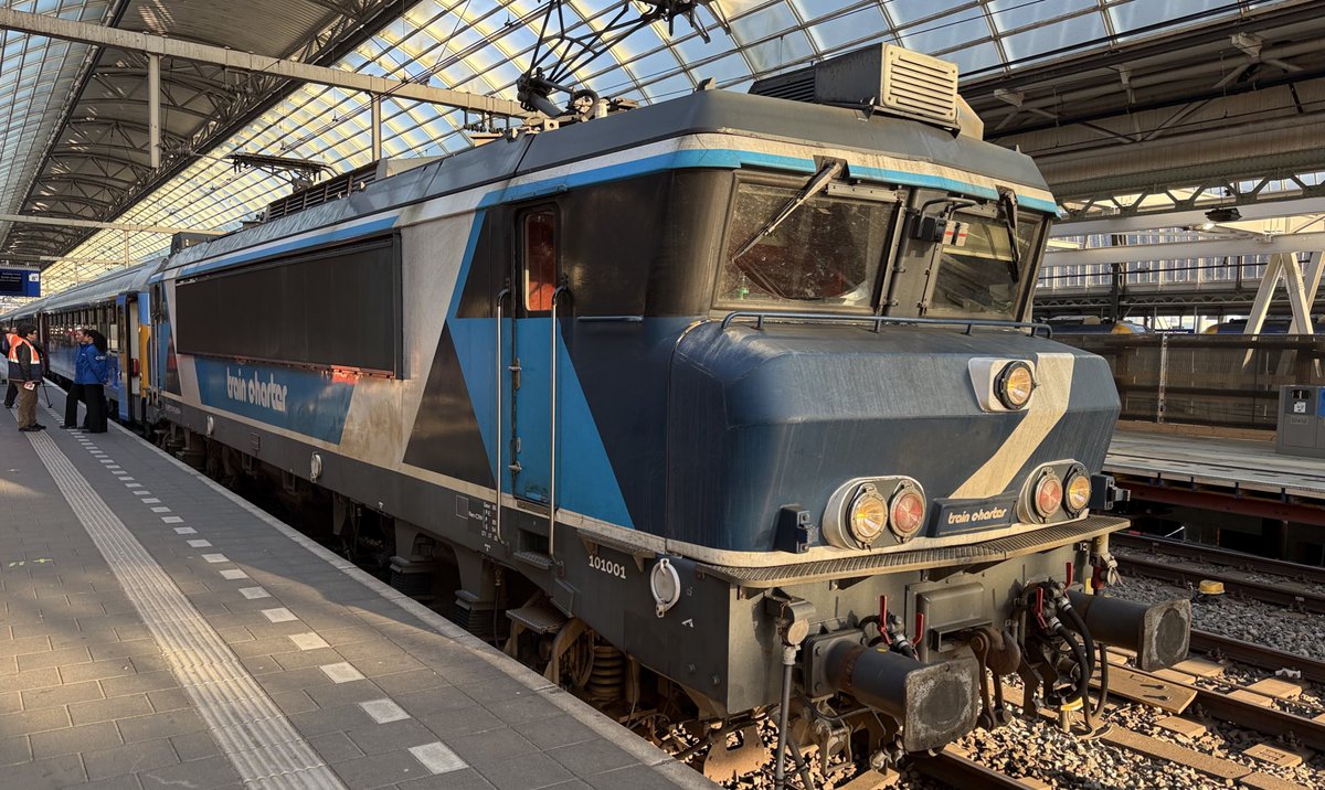 doc7austin tweet media