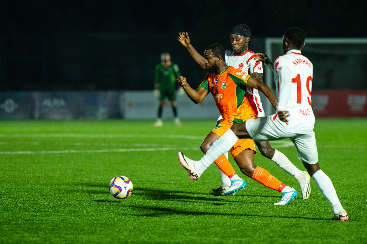 sreenidideccan's tweet photo. 📸 Actions from our first home game of the #StarCementIFL 2025-26 🧡💚

#WeAreSDFC #SDECNAM #IFL https://t.co/ucJ8urZiKV
