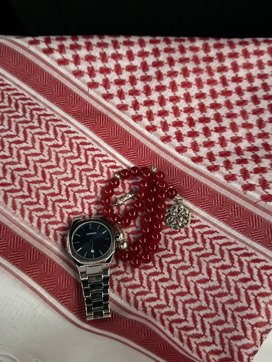 عُمر tweet media