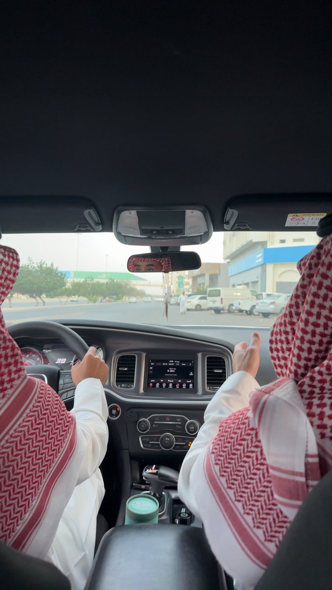 عُمر tweet media