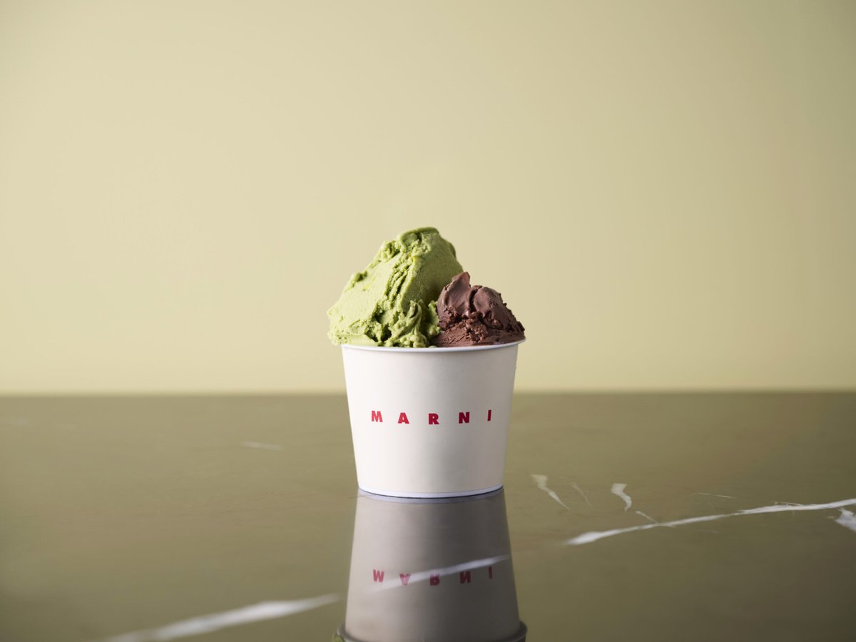 NumeroTOKYO's tweet image. 色とりどりのフルーツや花々に彩られたボタニックガーデン「マルニ マーケット」で春の装いを彩るバッグが続々登場！
#マルニ #marni

numero.jp/news-20260317-…