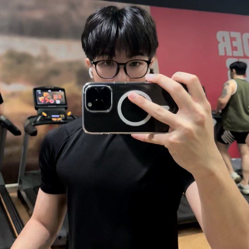 f.phumin_fowke tweet media