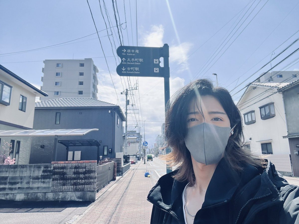 モナキ tweet media