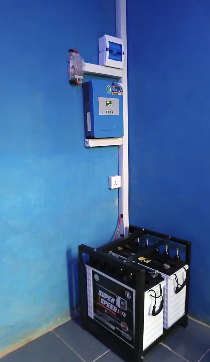 Łn Cømm. tweet media