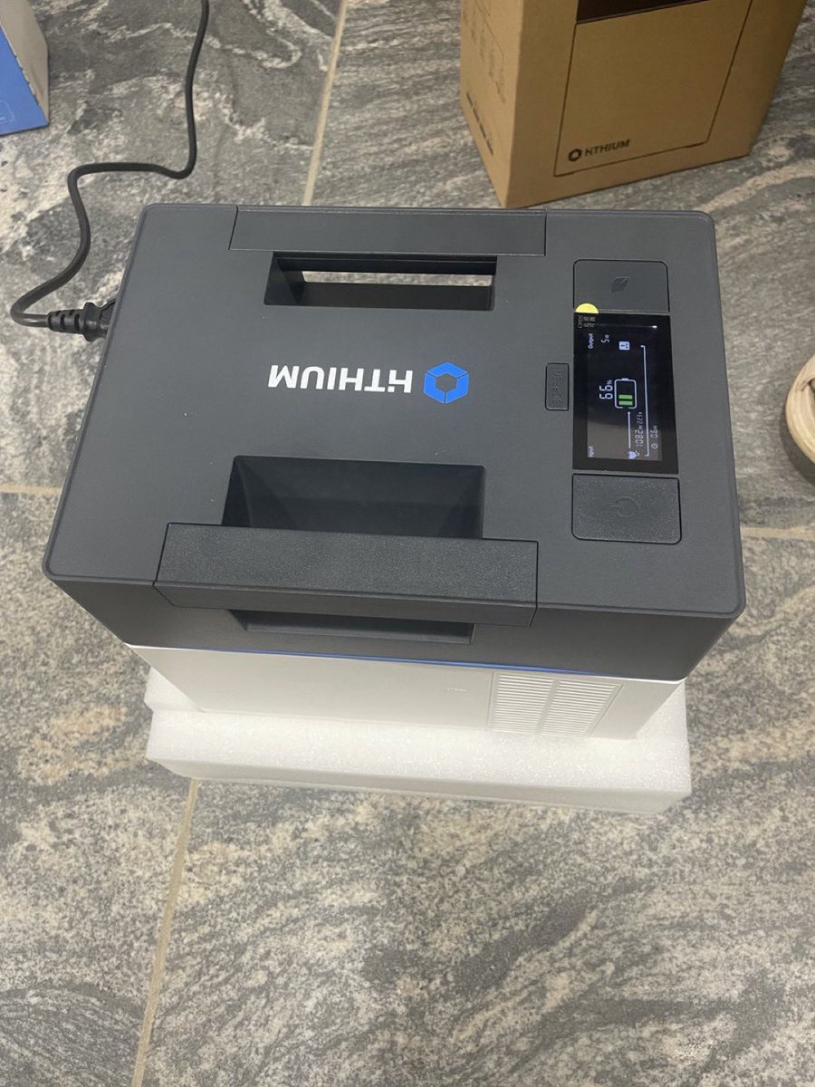 Łn Cømm. tweet media