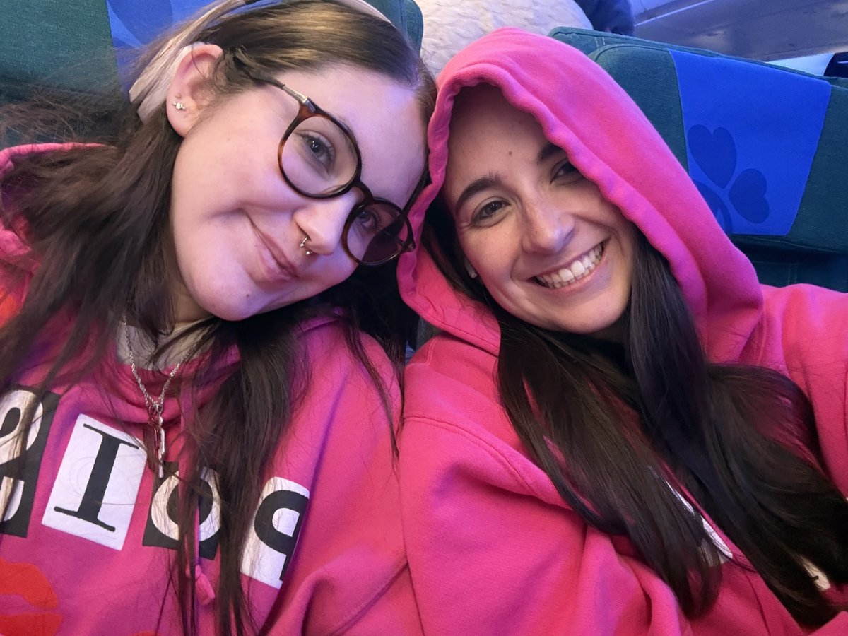 sarah ★ tweet media