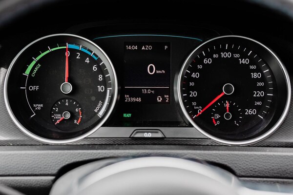 AutoWeek tweet media