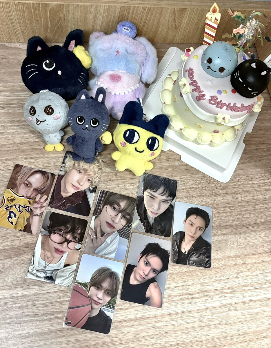 Winnieeooo's tweet photo. 两只小猫都生日快乐!(^^)🐈🐈⬛
发的晚了一点呜呜呜😭
#WONBIN #EUNSEOK #EUNWON https://t.co/lt7v4T302W