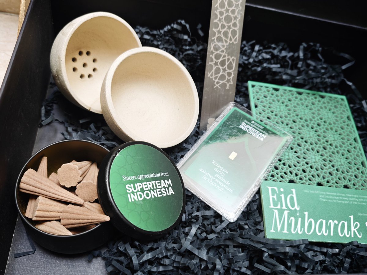 Friday7th tweet media