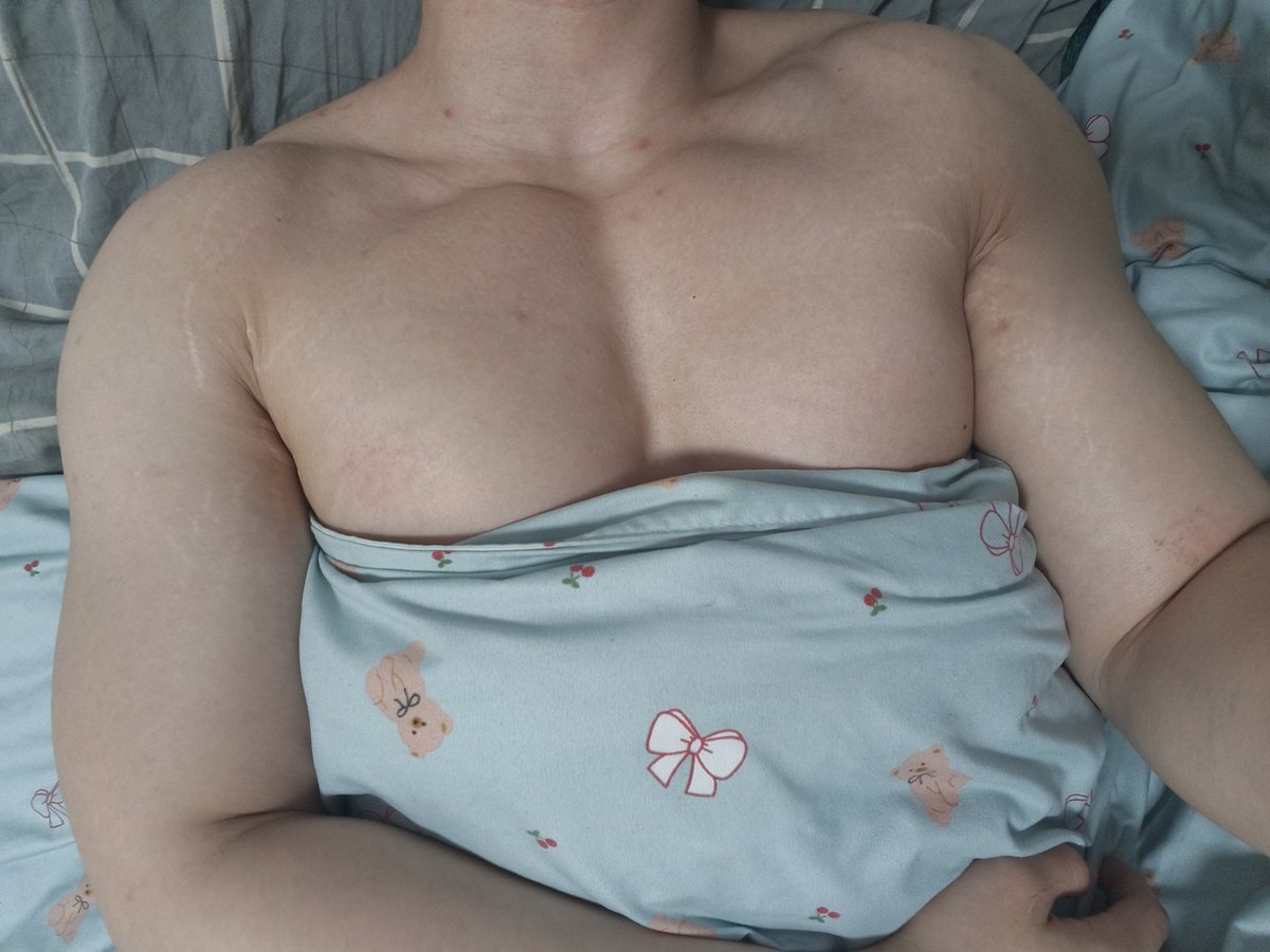 吃一口小猫咪（停更版） tweet media