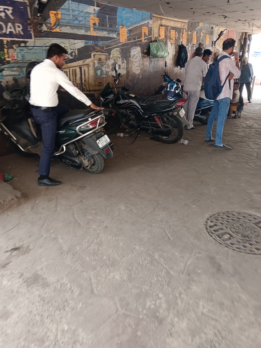 Chang the POV tweet media