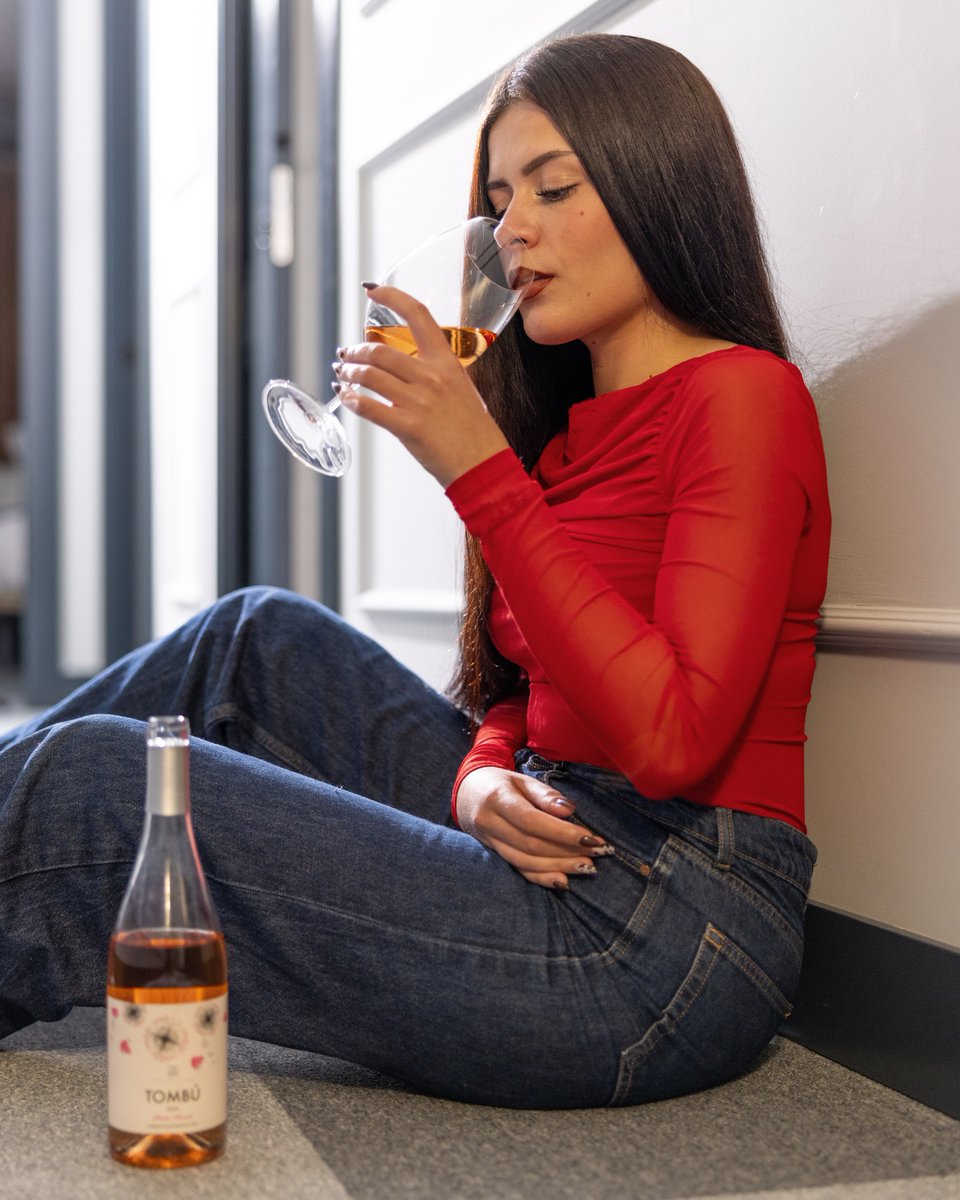 B. Dominio de Tares tweet media