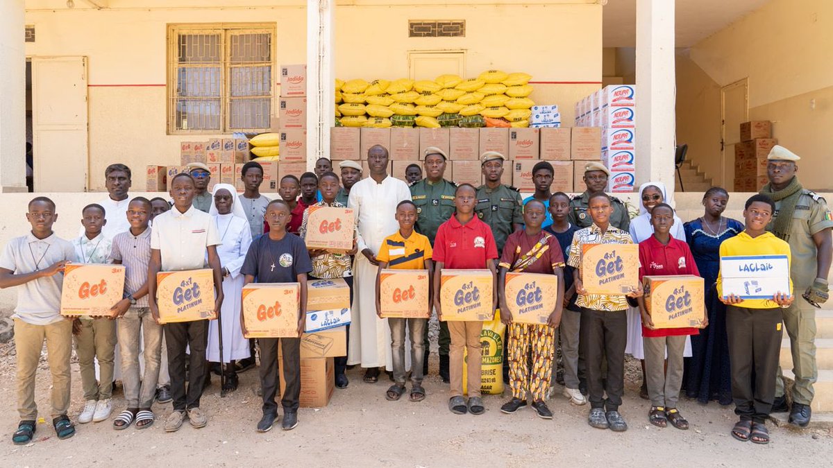 Douanes sénégalaises tweet media