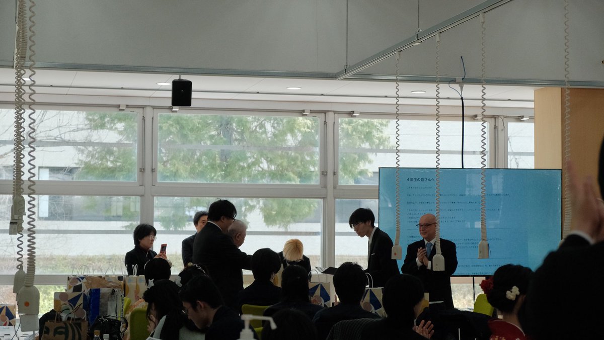 tsuisuto19's tweet photo. 大学卒業しました。 https://t.co/zqzyBg6uI3