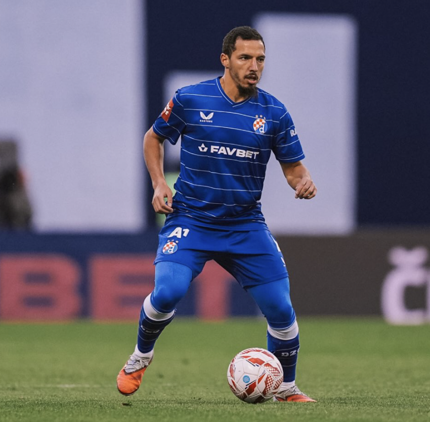 Milan Posts tweet media