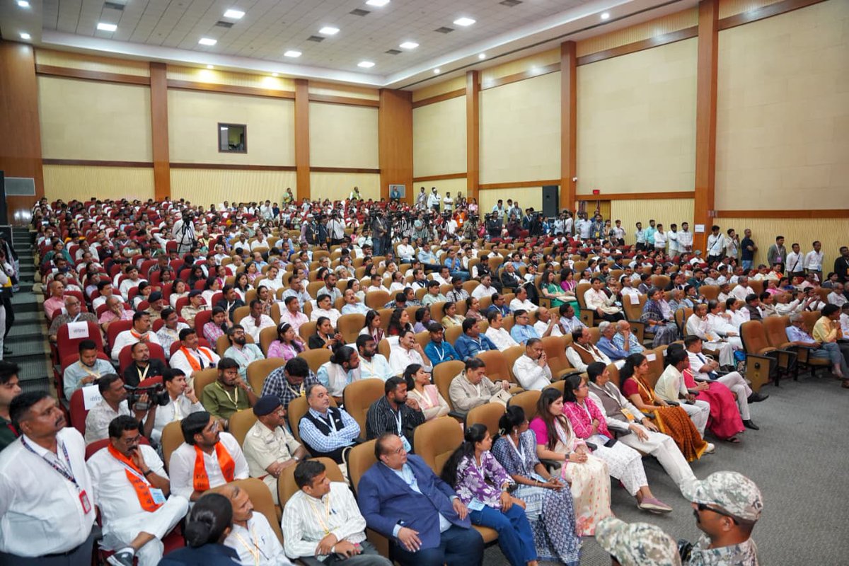 Chief Minister, MP tweet media