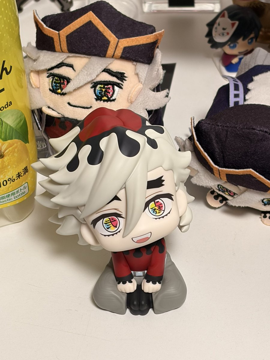 赤与青 tweet media