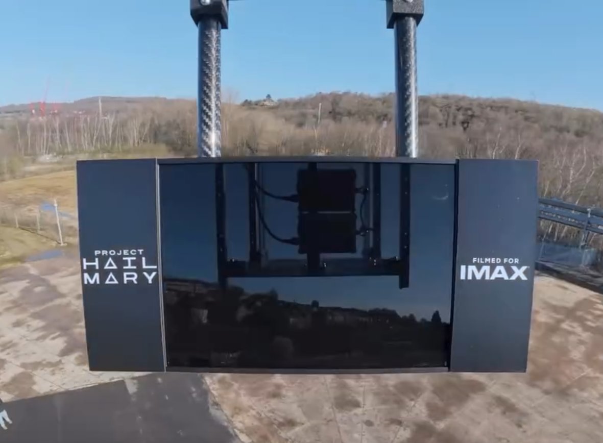 Tom Fleet tweet media