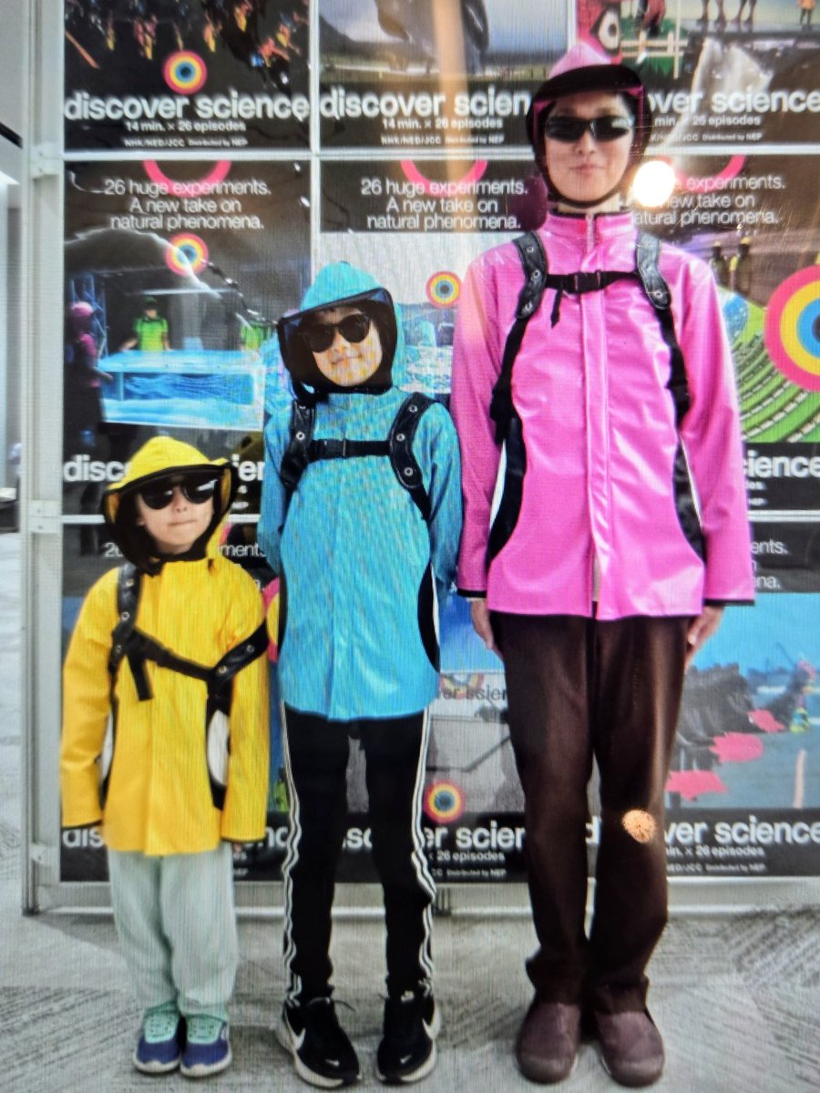 picoton's tweet photo. NHK Eテレ「大科学実験 KDDIミュージアム」の体験展示会へ！

声でワイングラスを割る実験や、長～い糸電話での会話。
スピーカーを改造して発電したり、モールス信号を学んだりと盛り沢山の内容で、4時間たっぷり楽しめました。 https://t.co/64nFMFNQF8