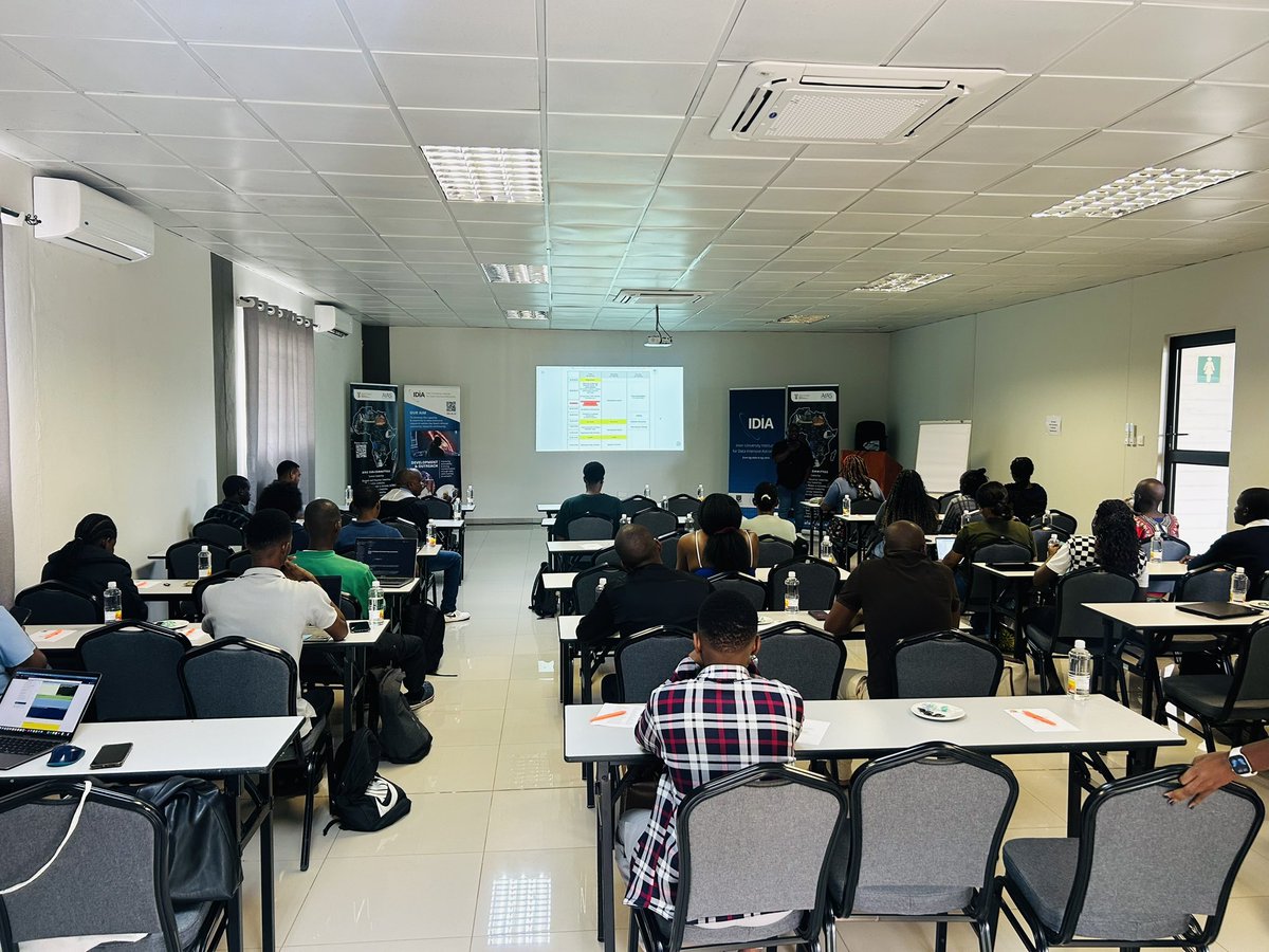 Hack4Dev tweet media