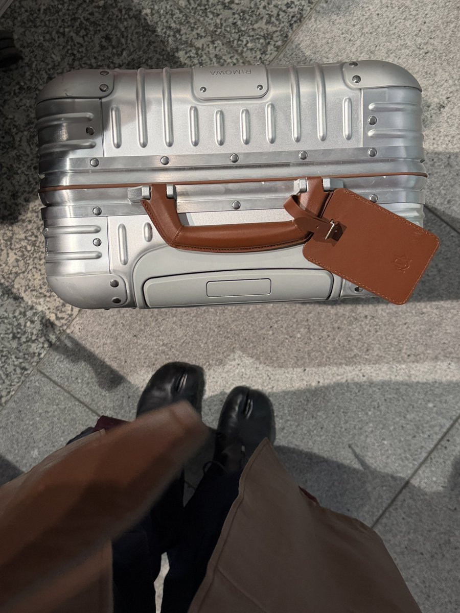 Nomadmum tweet media