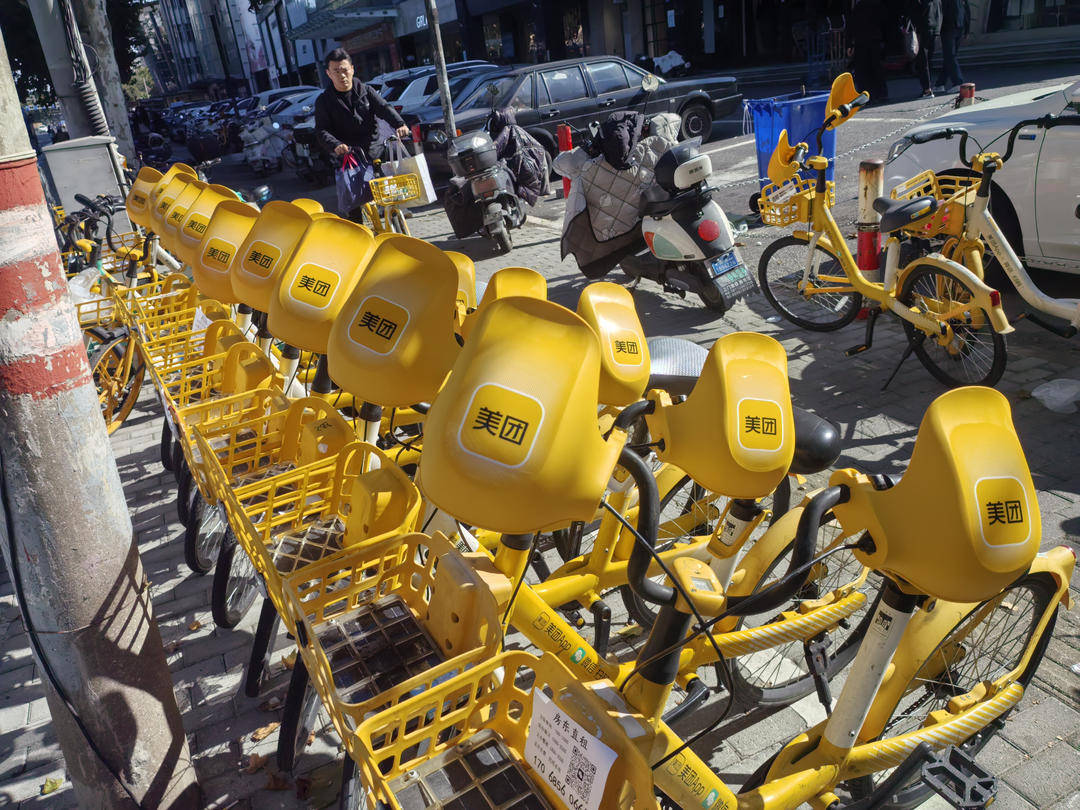 samantha becker tweet media