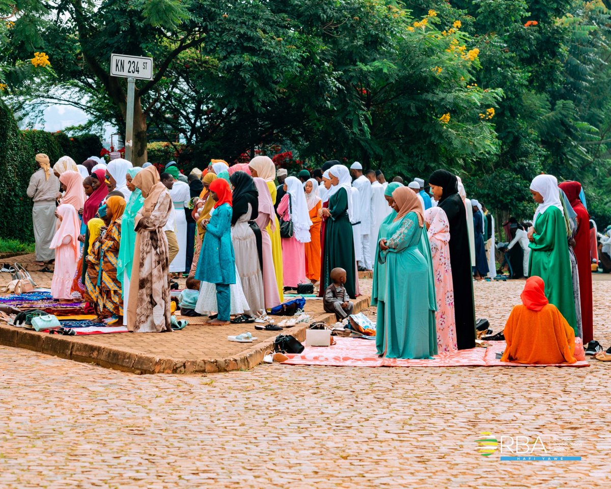 bbkigalifm's tweet image. #BnBNews 

Abayisilamu bo mu mujyi wa Kigali bazindukiye kuri Kigali Pelé Stadium, mu isengesho risoza ukwezi Gutagatifu kwa #Ramadhan.