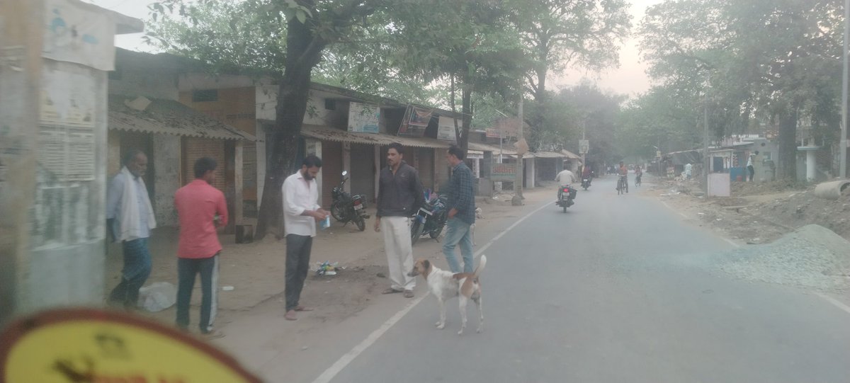 बबुरी थाना क्षेत्र के बनौली चट्टी पर अवैध शराब बिक्री का आरोप:निर्धारित समय से पहले और तय मूल्य से अधिक पर हो रही बिक्री  
<a href="/chandaulipolice/">Chandauli Police</a> 
<a href="/IgRangeVaranasi/">DIG Varanasi Range</a> 
<a href="/upexcise/">UP EXCISE DEPT</a> 
<a href="/UPGovt/">Government of UP</a> 
<a href="/ChandauliSp/">SP Chandauli</a> 
<a href="/dcrchandauli/">DCR Chandauli</a> 
<a href="/dmchandauli/">DM CHANDAULI</a>  
<a href="/CrimesReais/">Crimes Reais</a> 
<a href="/IgRangeVaranasi/">DIG Varanasi Range</a> 
<a href="/adgzonevaranasi/">ADG ZONE VARANASI</a>