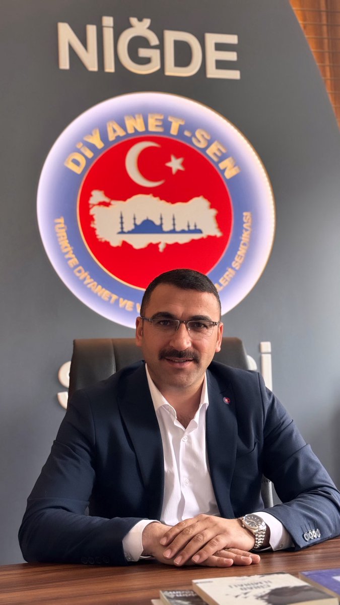 🔸 Mihrapla uğraşan, bu milletin duasıyla uğraşır.
📌 Bu duygu ve düşüncelerle, Ramazan boyunca gösterdiğiniz üstün gayret ve fedakârlık için her birinize ayrı ayrı teşekkür ediyor, Rabbimden sağlık, afiyet ve hayırlı hizmetler diliyorum.
Hayırlı bayramlar…🌙 🤲🙋🏻‍♂️