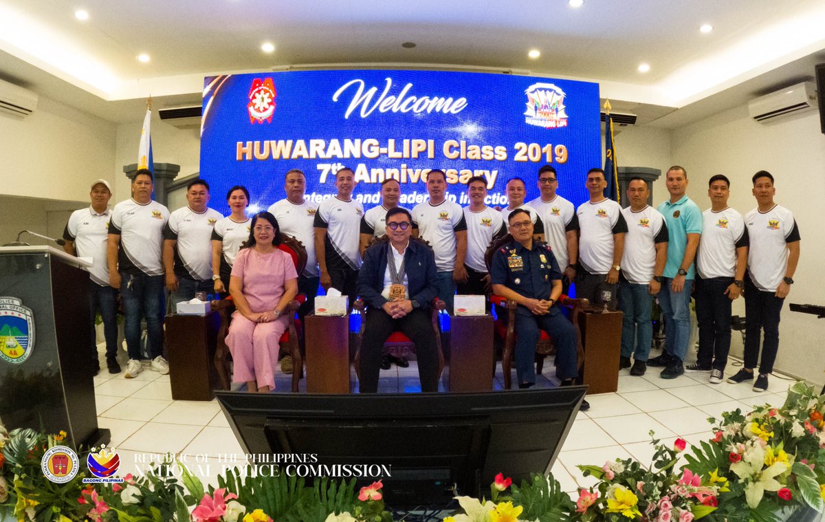 NAPOLCOM tweet media