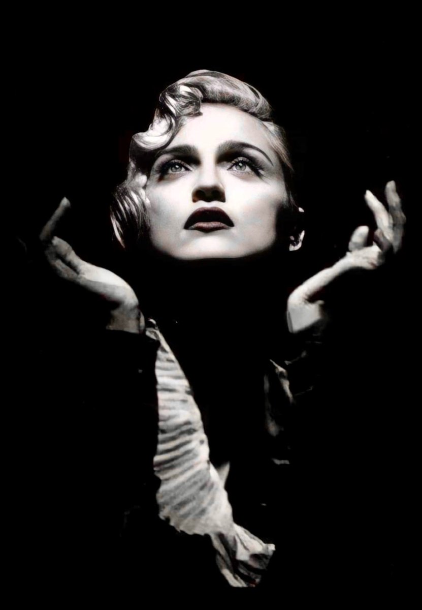 true_blue_true's tweet image. Vogue turns 36 today.
Iconic, empowering, and still slaying.
#Madonna #Vogue

open.spotify.com/track/1mHnxub5…