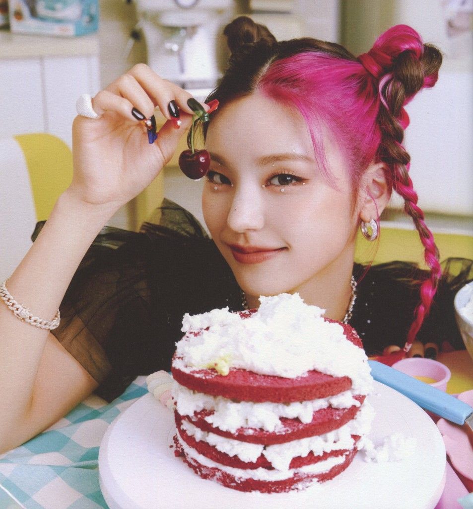 ITZY BASE tweet media