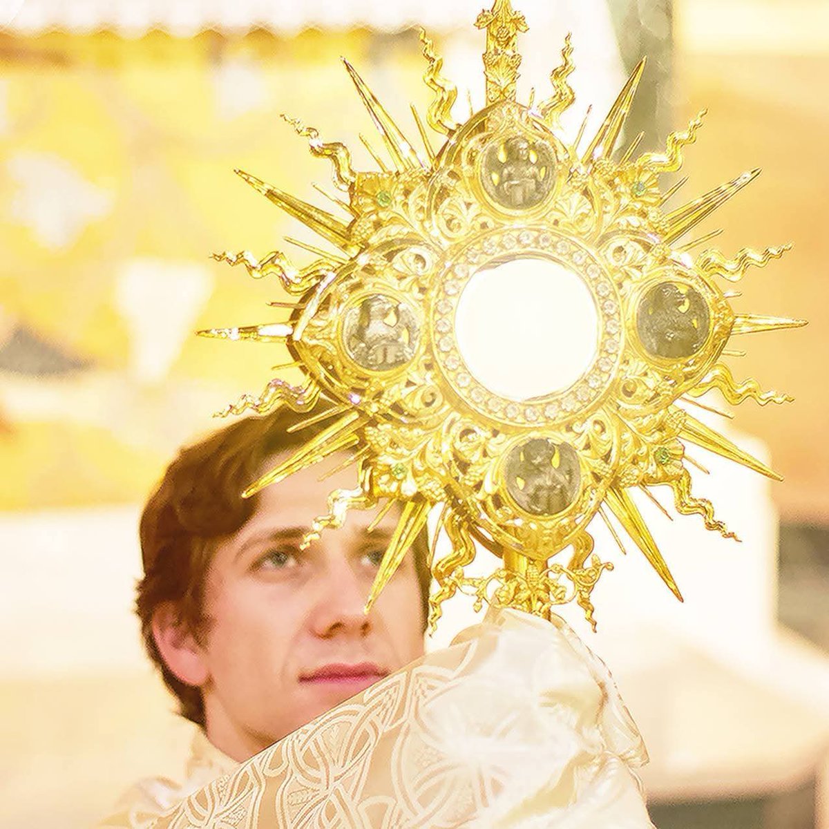 Uche is a girl tweet media