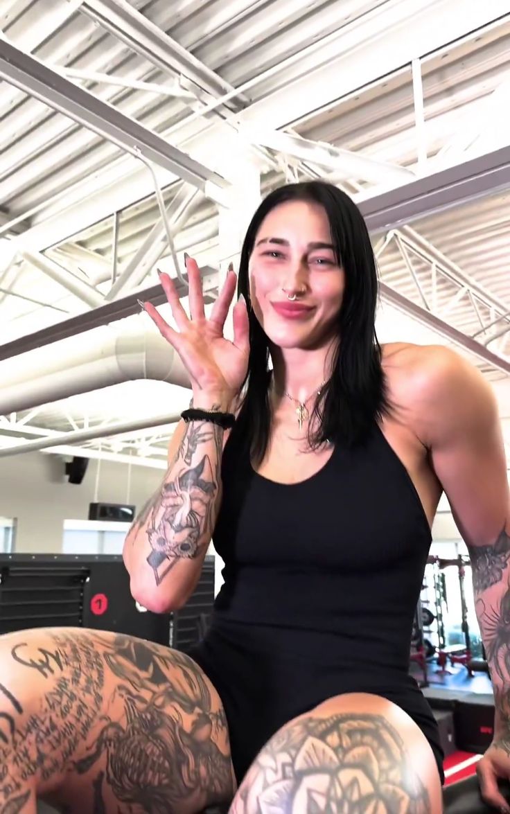 𝘙𝘩𝘦𝘢 𝘉𝘭𝘰𝘰𝘥𝘺 𝘙𝘪𝘱𝘭𝘦𝘺 tweet media