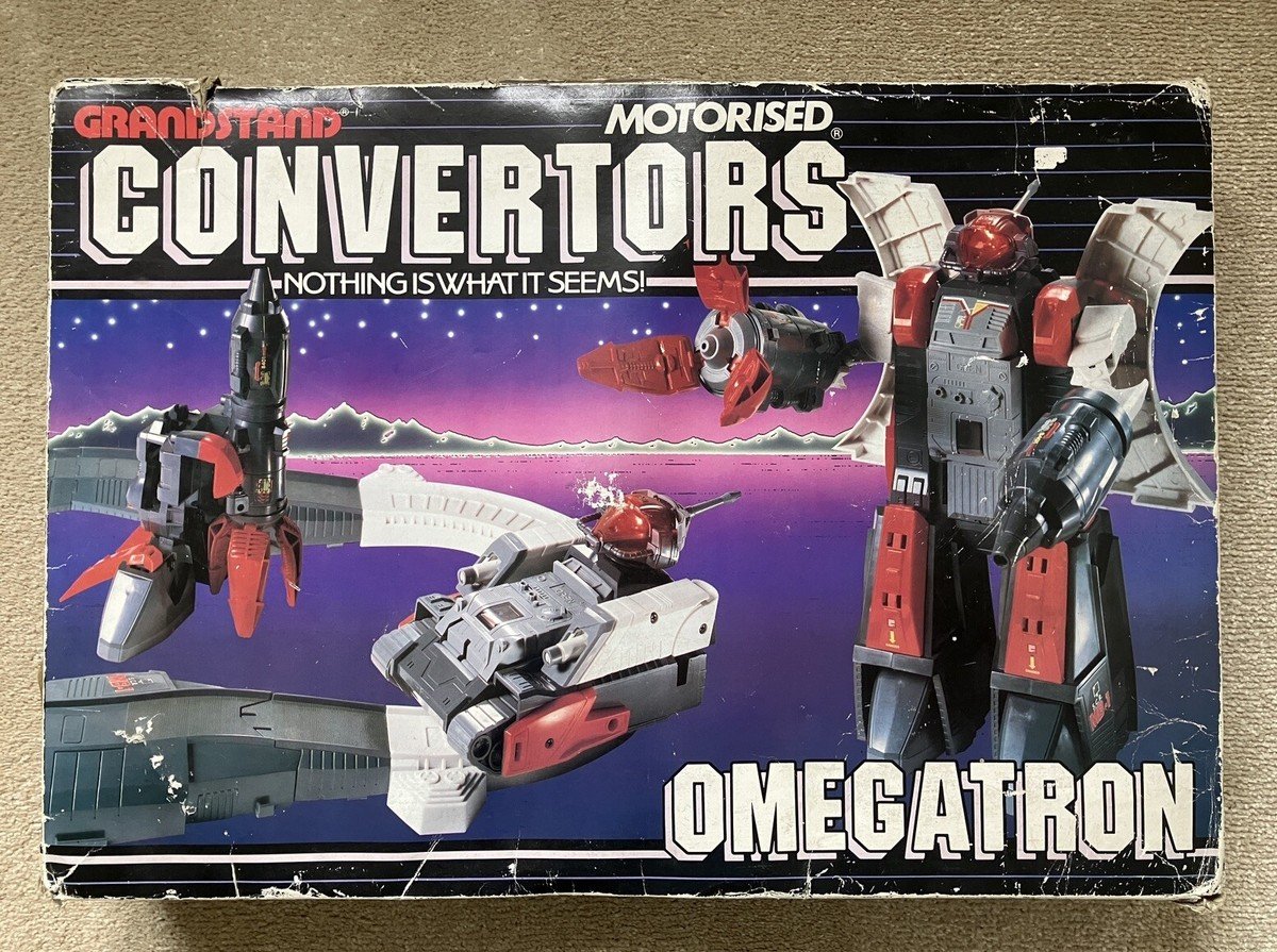 crazy ass moments in Transformers history🏳️🌈 tweet media