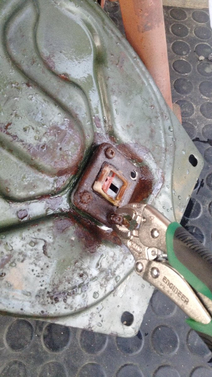 Bateism54 tweet media