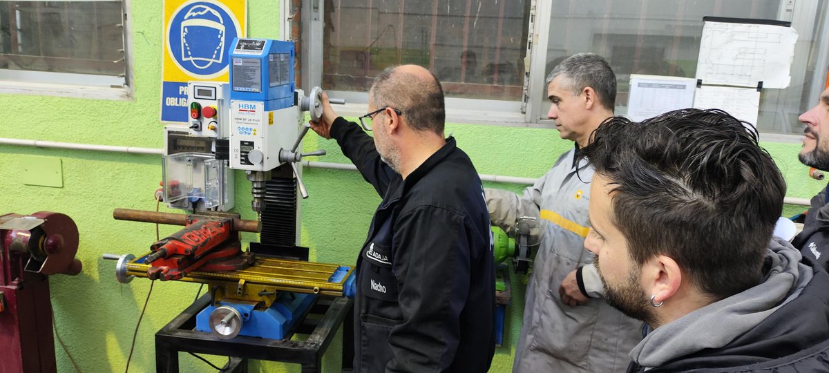 IES ADAJA tweet media