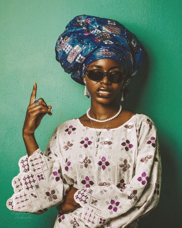 History & Knowledge tweet media