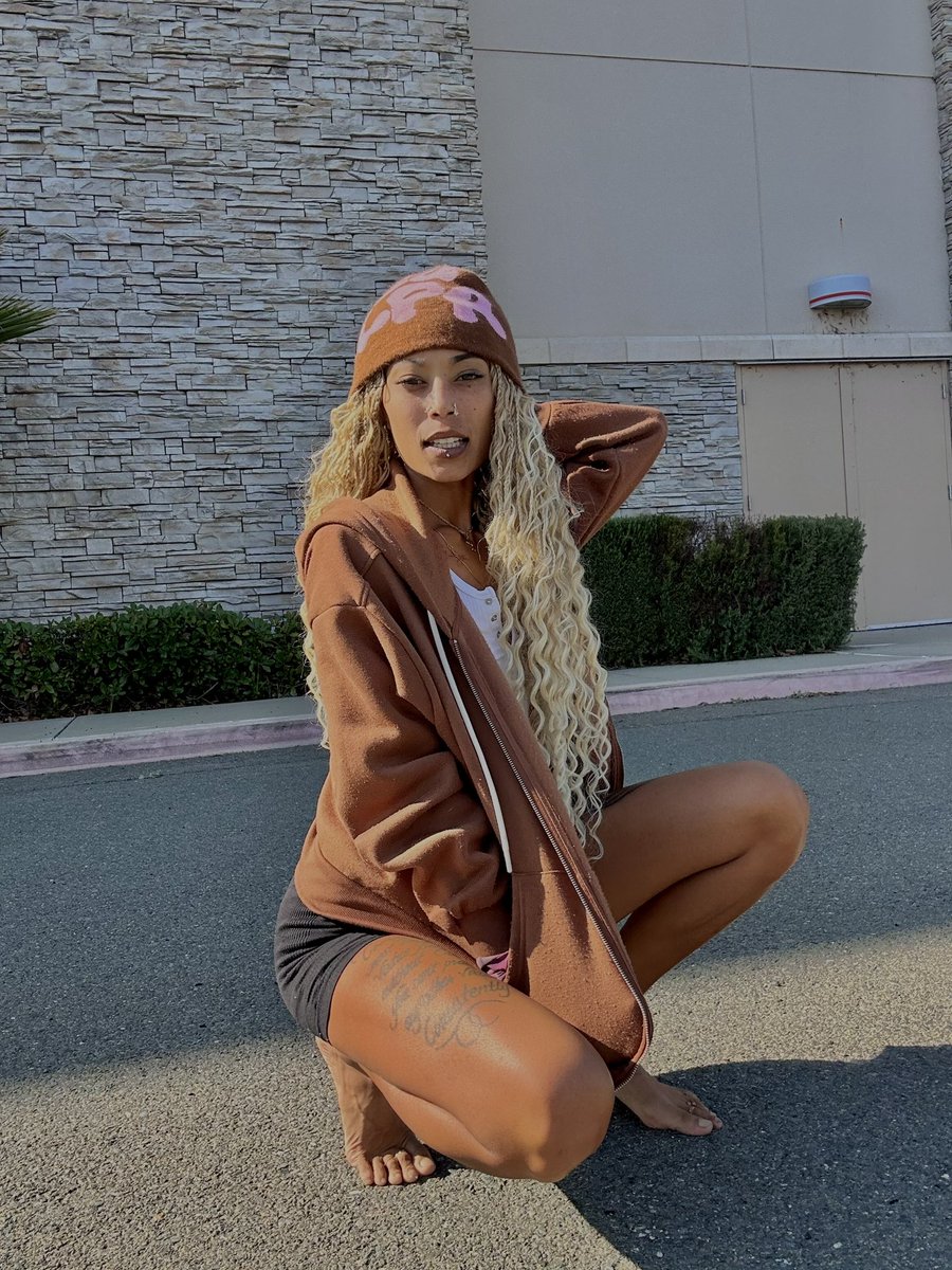 MJ ☪︎ tweet media