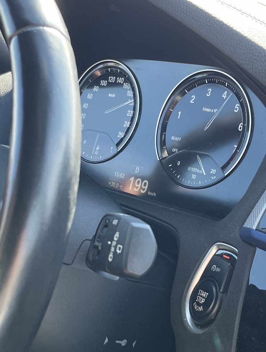 луна спутник tweet media