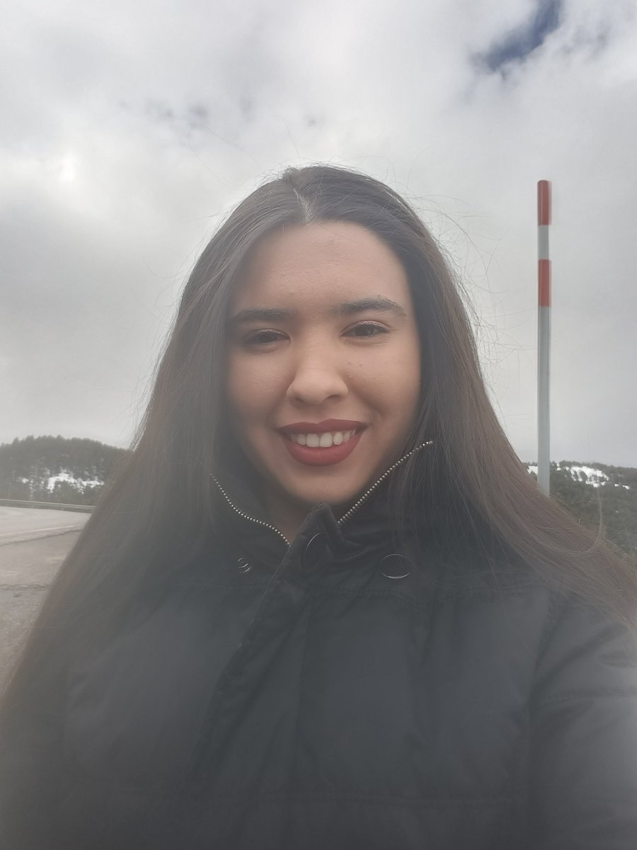 Ariadnadeleon_'s tweet photo. ❄️ Para apreciar la belleza de los copos de nieve, es necesario estar en medio del frío ❄️

📍Andorra 🇦🇩 https://t.co/6wkml9jgO2